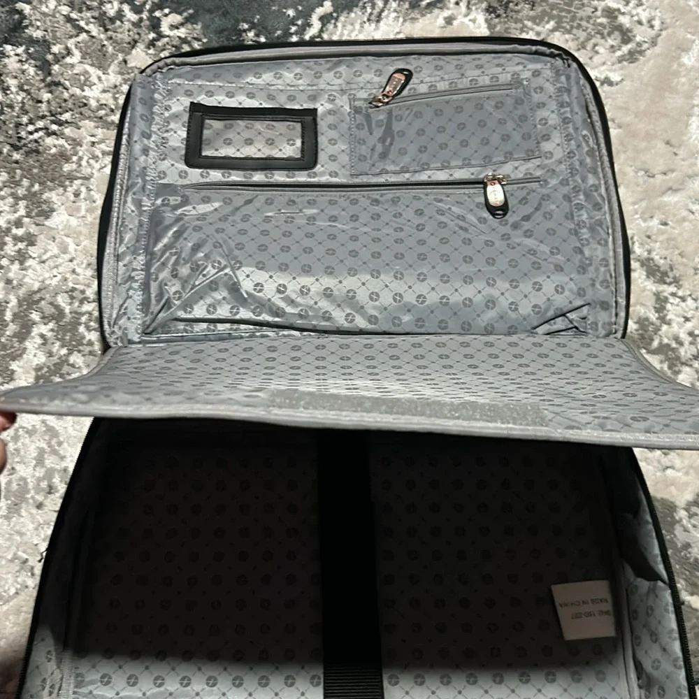 NEW Foray Black Nylon 17